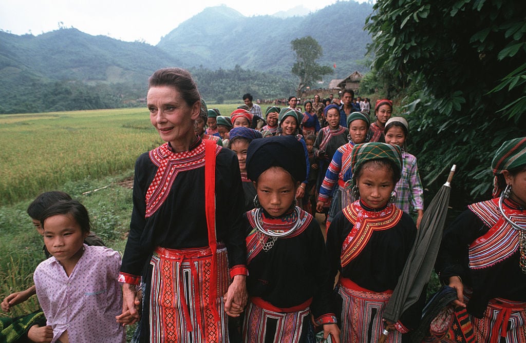 Nel 1990 la Hepburn è in Vietnam come Ambasciatrice dell'Unicef